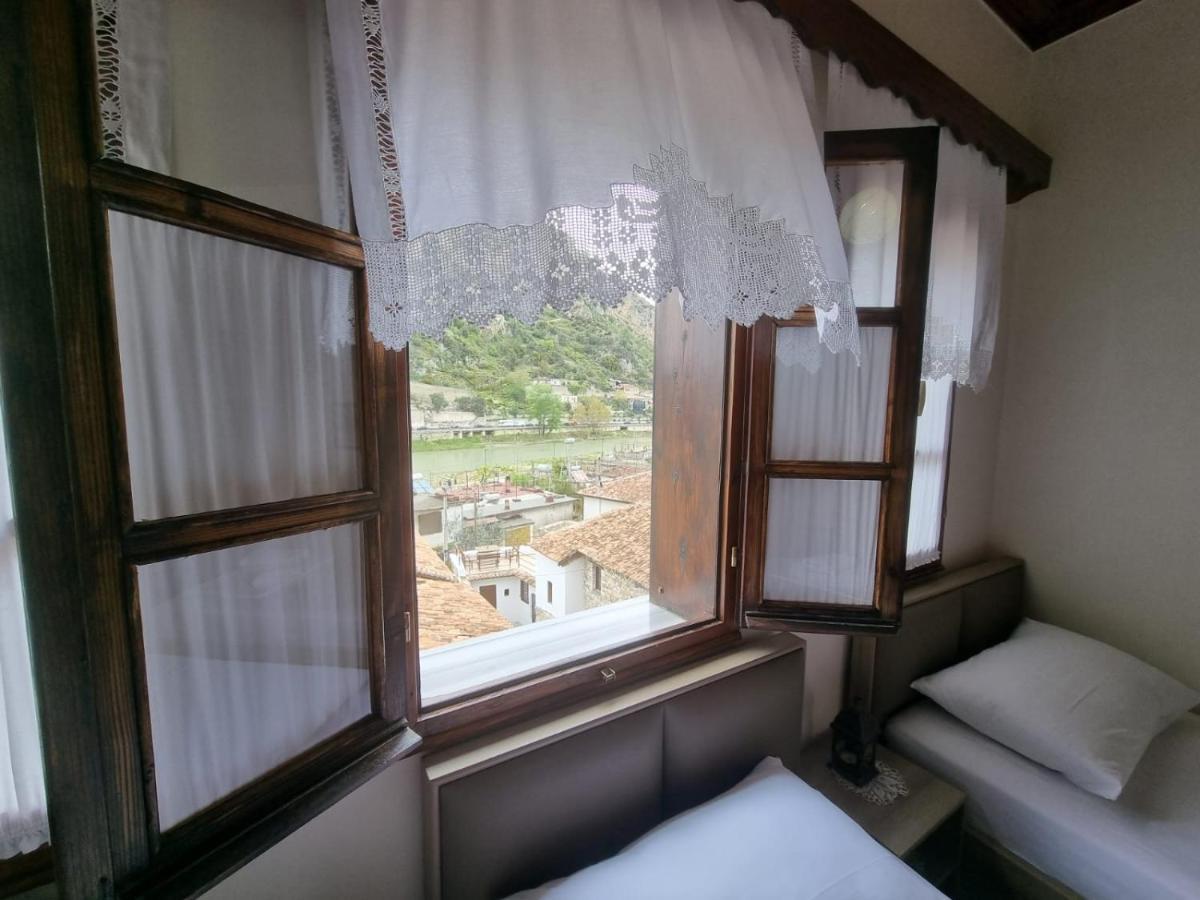Romeo'S Guest House Berat Luaran gambar