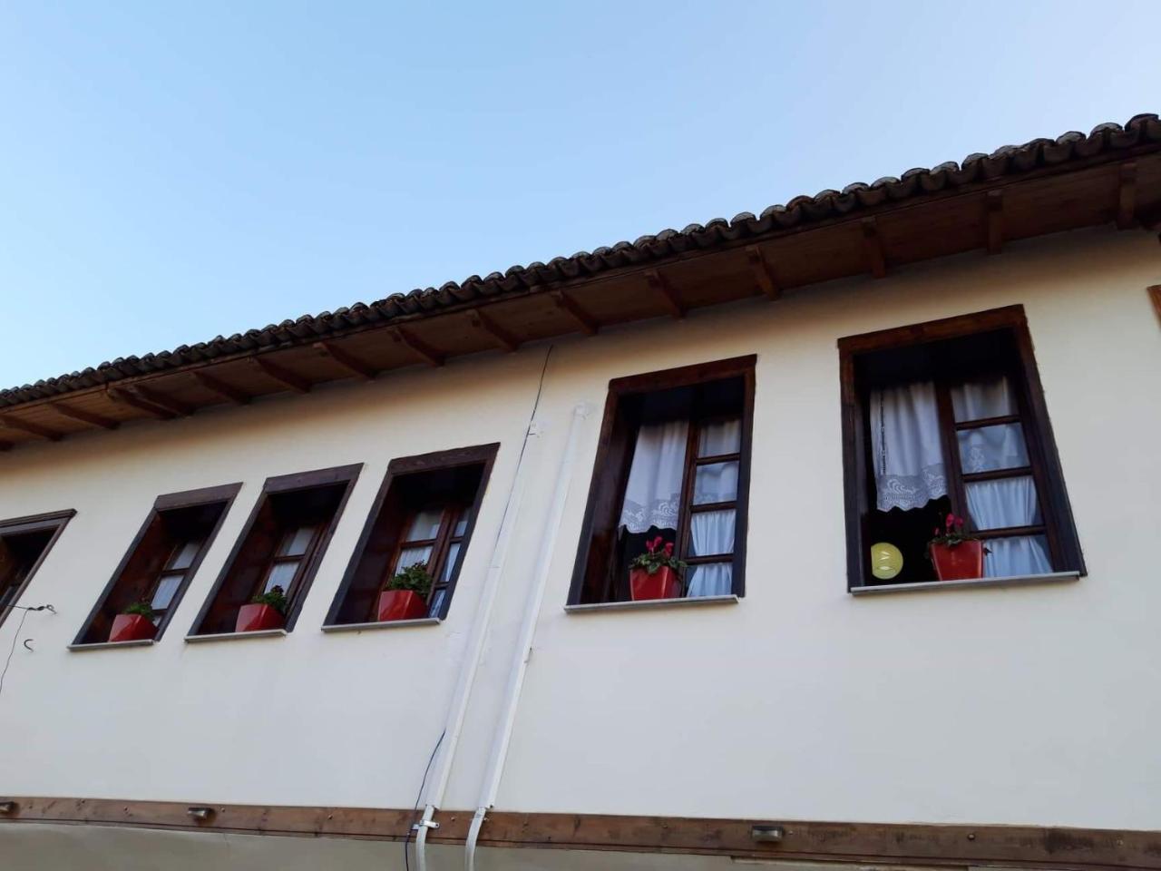 Romeo'S Guest House Berat Luaran gambar