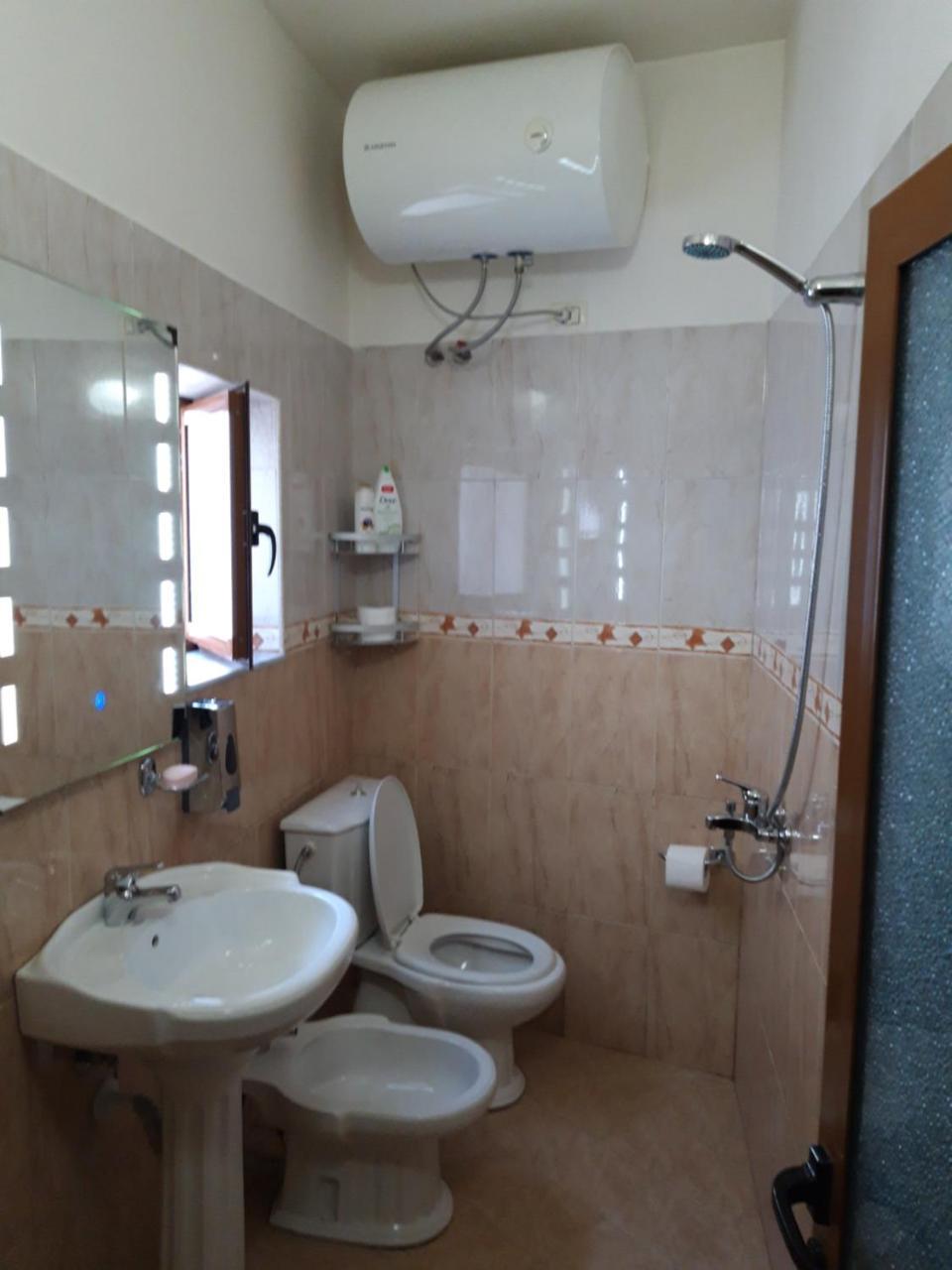 Romeo'S Guest House Berat Luaran gambar